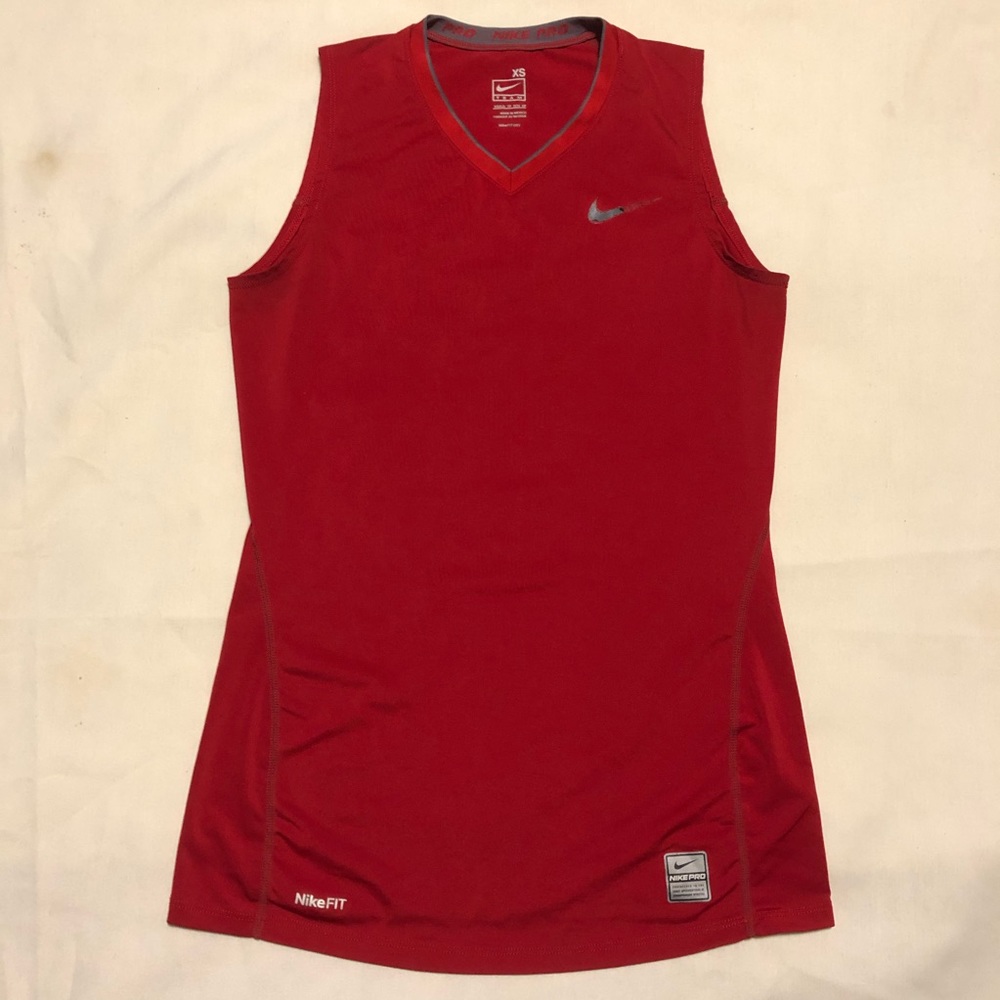 Nike Pro Women’s Fit Dry Sleeveless Workout Top XS